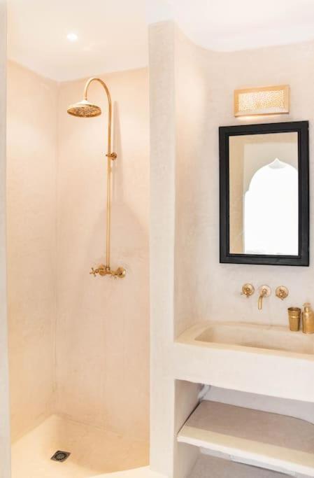 Riad Vivre - Design Boutique Riad In Marrakech Marrakesh Eksteriør billede