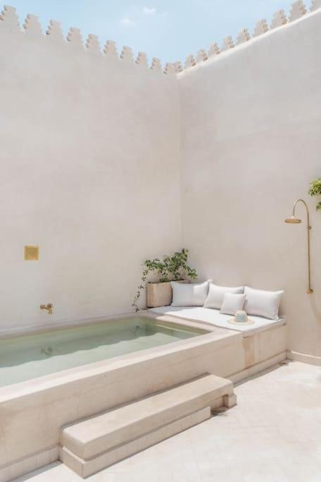 Riad Vivre - Design Boutique Riad In Marrakech Marrakesh Eksteriør billede